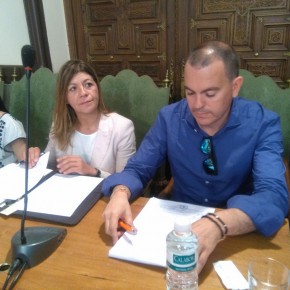 Ciudadanos invita al PP a leerse el acuerdo presupuestario y respetar a familias y emprendedores, los grandes beneficiarios Ciudadanos invita al PP a leerse el acuerdo presupuestario y respetar a familias y emprendedores, los grandes beneficiarios
