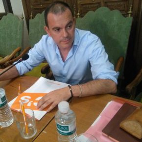 Cs estará "vigilante" para que se cumplan los plazos en el proyecto de renovación de alumbrado en el entorno del río Cs estará "vigilante" para que se cumplan los plazos en el proyecto de renovación de alumbrado en el entorno del río