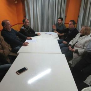 Cs recibe el apoyo de comerciantes y hosteleros del casco antiguo para su moción contra el botellón del Jueves Santo Cs recibe el apoyo de comerciantes y hosteleros del casco antiguo para su moción contra el botellón del Jueves Santo