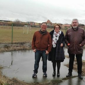 El procurador José Ignacio Delgado y la alcaldesa de Matilla de Arzón solicitan fondos para recuperar la  zona deportiva del Salinar