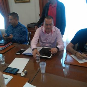 Francisco Requejo: “Somos el único grupo que ha sido responsable, no podíamos votar sobre un contrato de basuras del que no tenemos informes” Francisco Requejo: “Somos el único grupo que ha sido responsable, no podíamos votar sobre un contrato de basuras del que no tenemos informes”