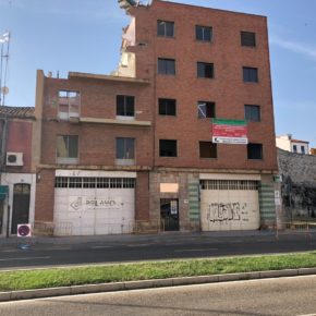 Ciudadanos pide al concejal de Obras medidas de seguridad para el derribo del edificio de la avenida de la Feria